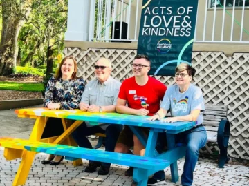 Desvelan el proyecto “Bring Kindness to the Table” y lanzan iniciativa “49 días de actos de amor y bondad” Desvelan el proyecto “Bring Kindness to the Table” y lanzan iniciativa “49 días de actos de amor y bondad”