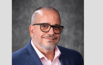 Raul Pino nombrado director de Salud Condado Orange