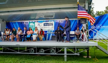 20 nuevos ciudadanos americanos juramentarán en Orlando 20 nuevos ciudadanos americanos juramentarán en Orlando