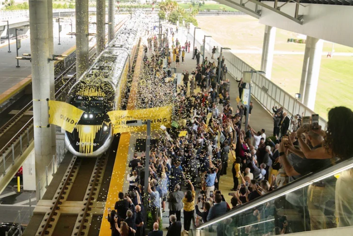 Brightline primer tren entre Orlando y Miami
