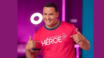 Victor Manuelle sigue caminando por los pacientes de Alzheimer Victor Manuelle sigue caminando por los pacientes de Alzheimer