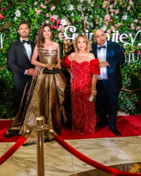 “Threads of Hope Gala” en una noche de moda, estrellas y compromiso social