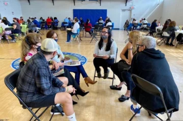 “Hello”: orientación legal a inmigrantes en la Florida Central