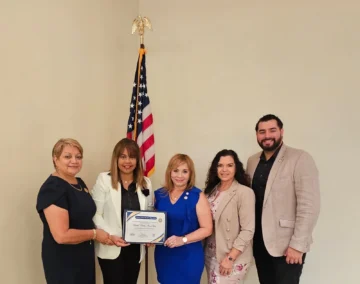 Matty Frías reconocida como Ciudadana del Mes en Orlando