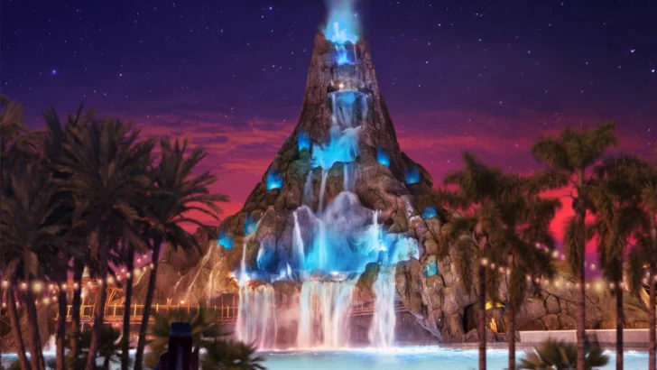 Detalles sobre el regreso del popular evento Universal Volcano Bay Nights este otoño