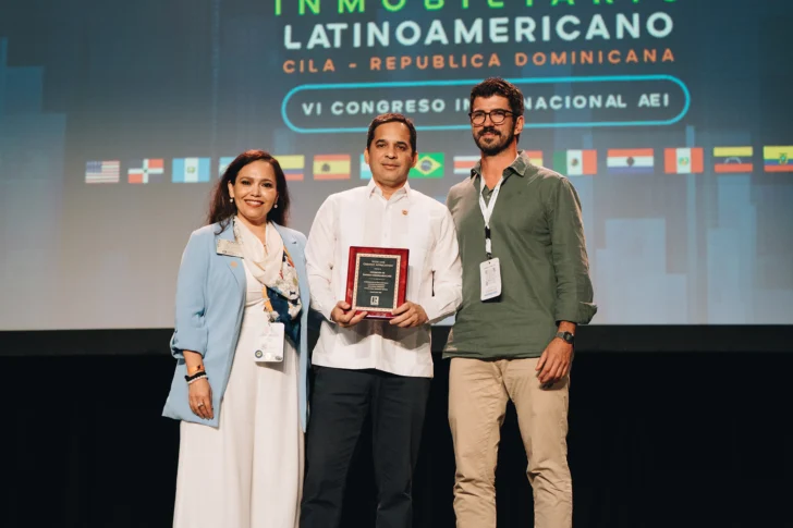  Claudia Diaz, Alberto Bogaert y Alejandro Escudero.